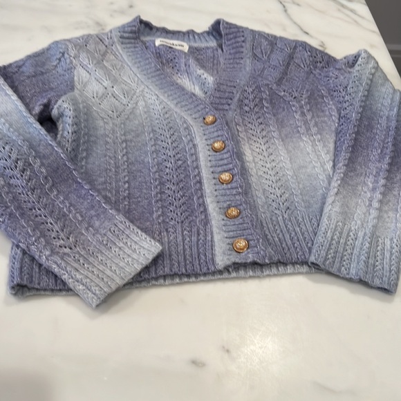 Heartloom sweater - Picture 2 of 5